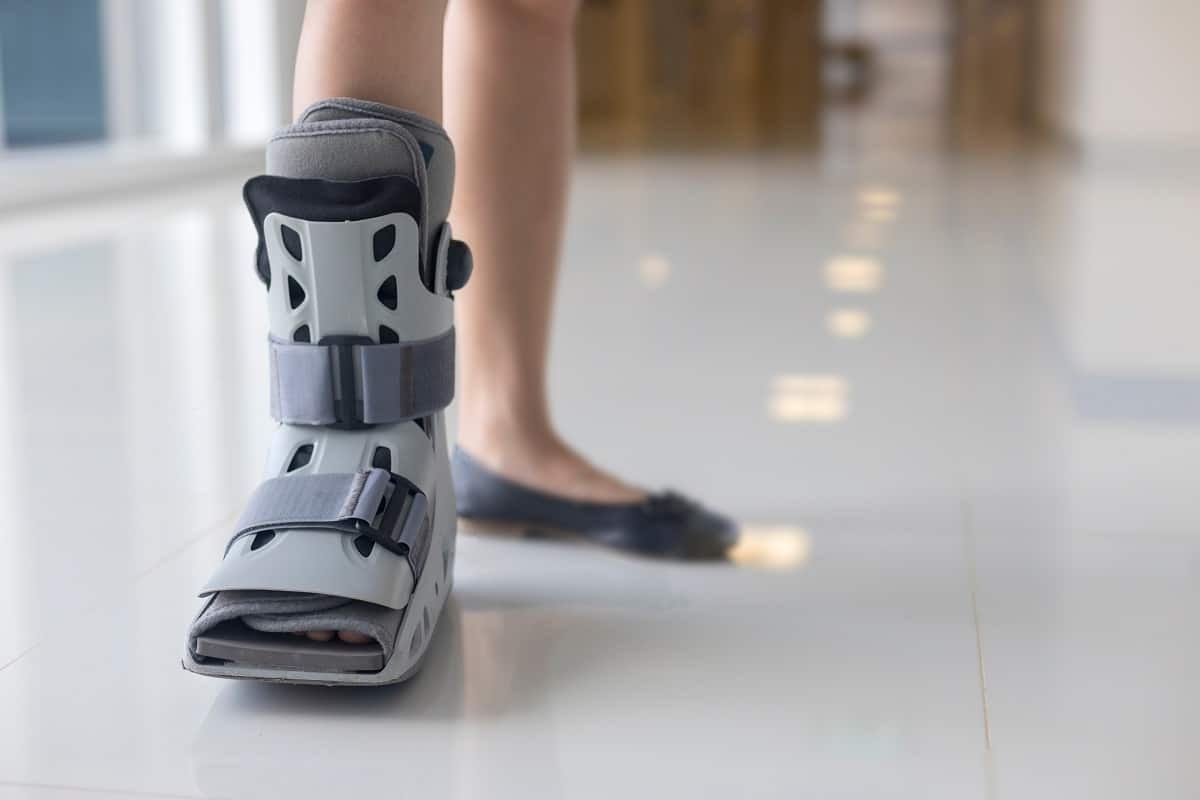 Tips For Selecting a Medical Walking Boot - and our list of Top Rated Boots  - OrthoMed Canada