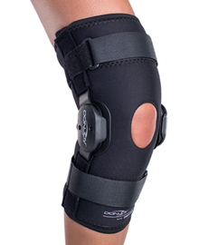 DonJoy Deluxe Hinged Knee Brace